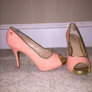 4.5” Peach n Gold Heel